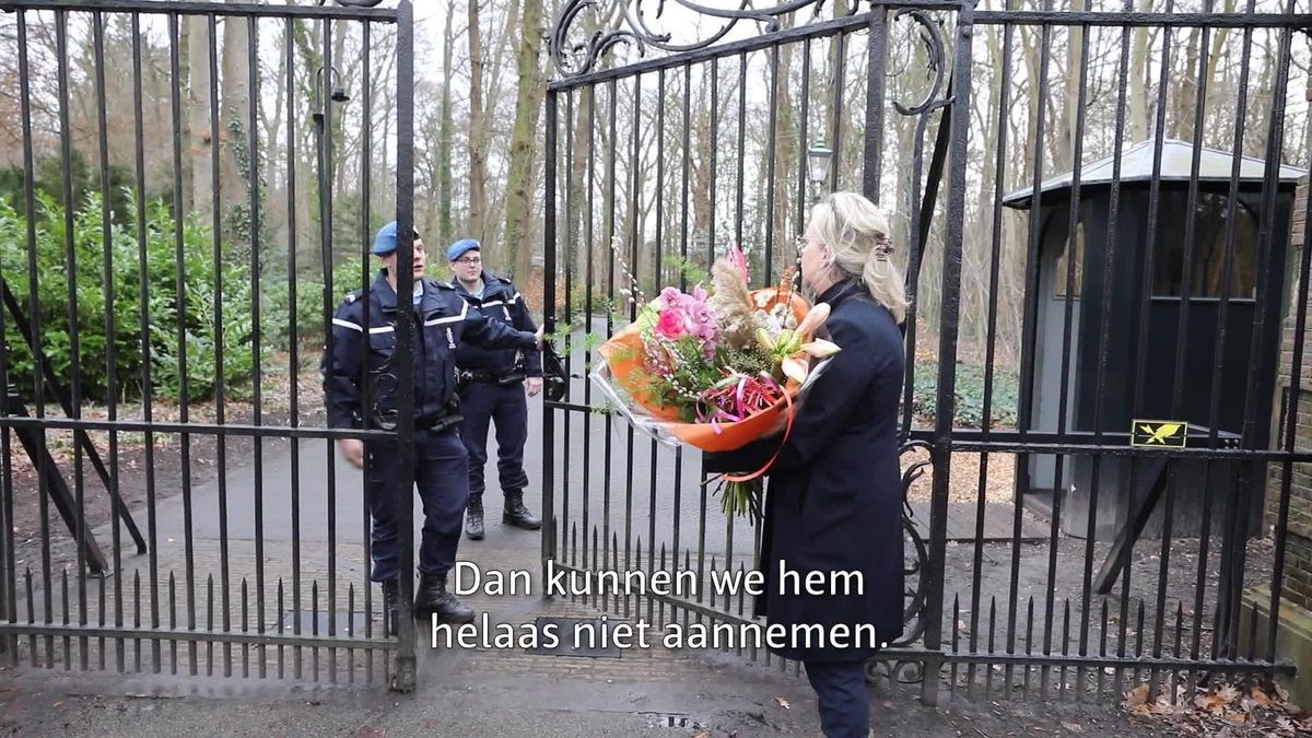 'Buuf' van jarige prinses Beatrix mag geen bloemen afgeven zonder ID: 'Helaas, die kunnen we niet aa