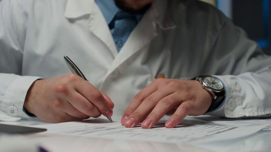OM eist twee jaar cel voor zorgfraude met valse diploma’s