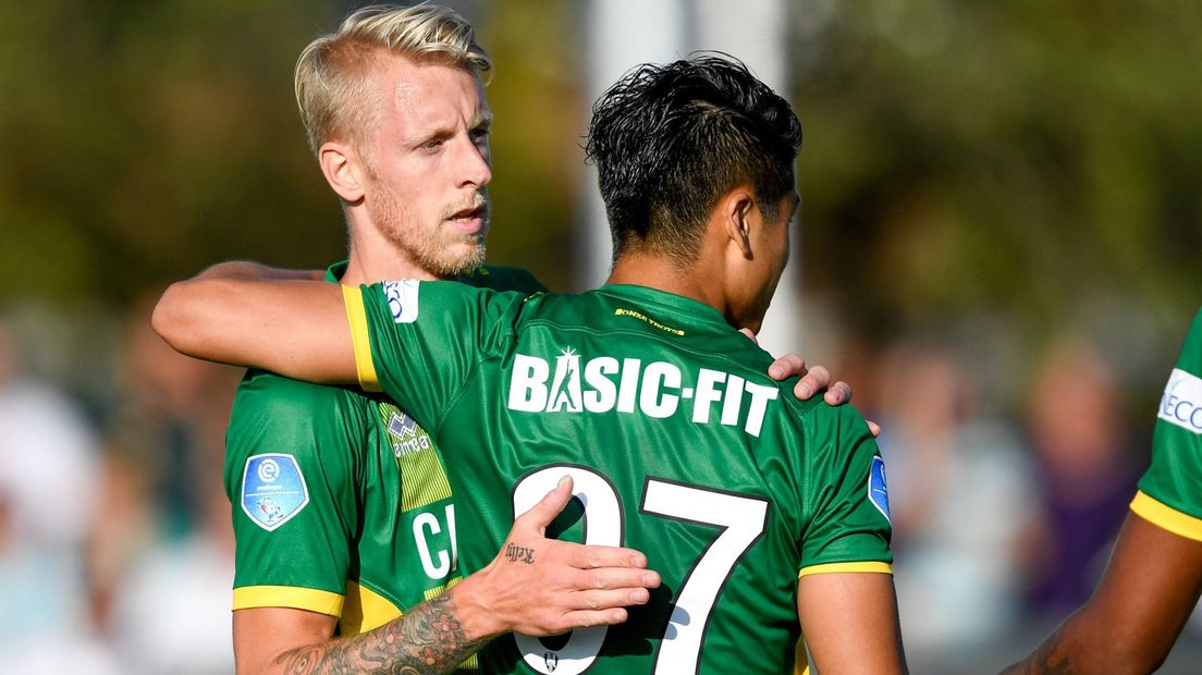 Lex Immers en Yuning Zhang vieren Haagse goal