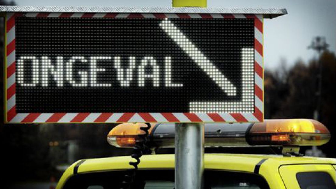 Kettingbotsing op A2 bij Deil