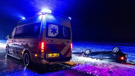 Liveblog winters weer | Meerdere ongelukken tijdens sneeuwbuien - Waarschuwing voor gladheid blijft. Liveblog winters weer | Meerdere ongelukken tijdens sneeuwbuien - Waarschuwing voor gladheid blijft.