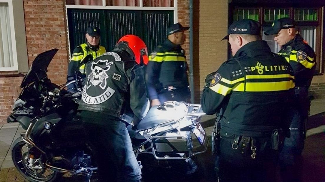 Politiecontrole bij clubfeest No Surrender in Clinge