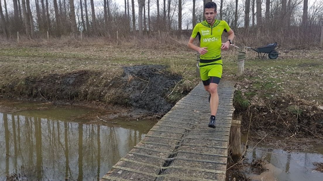 Pleijte en Sanderse winnen zware Scheldesportcross (video)