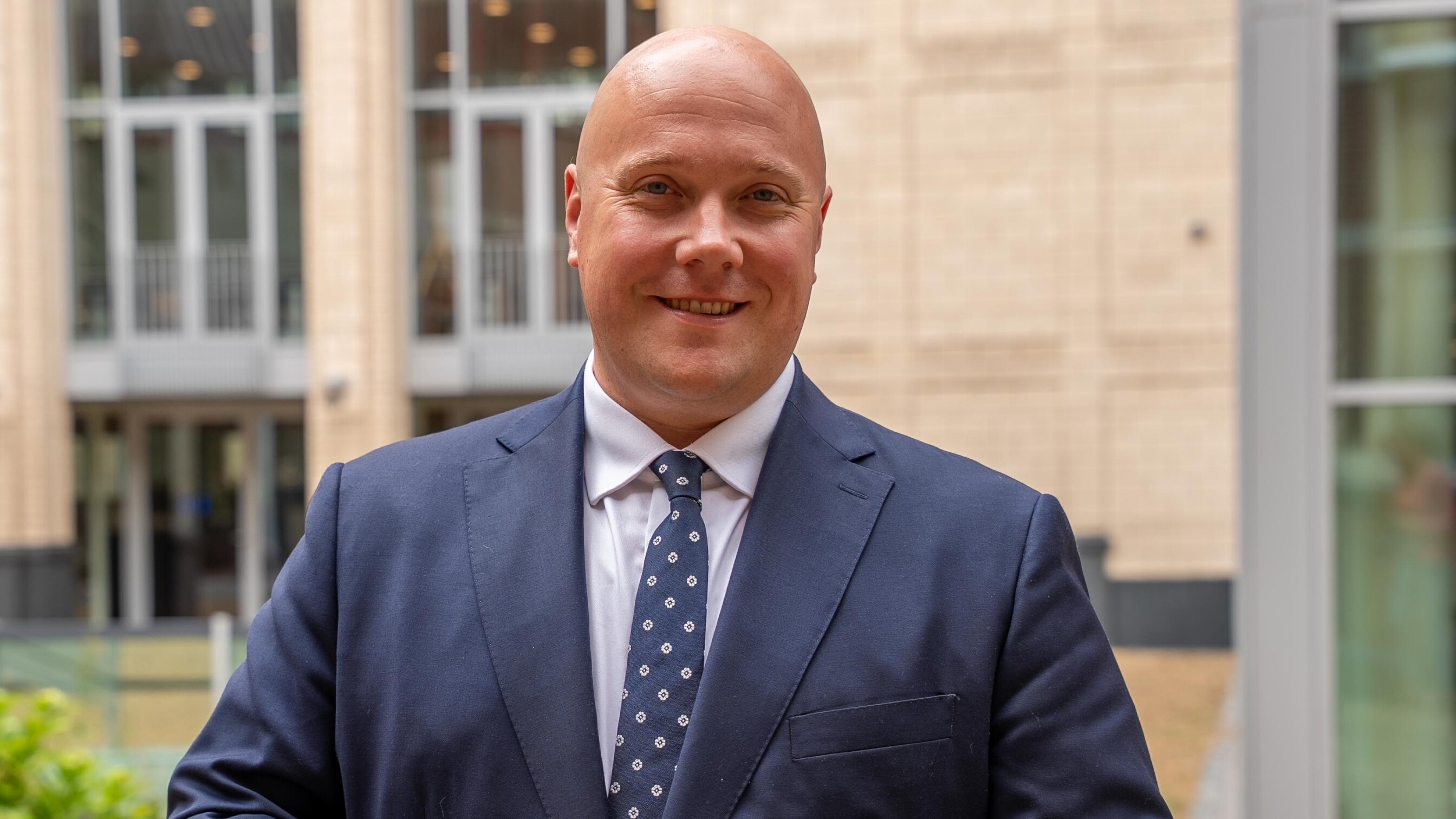 Steatssekretaris wol persoan oanstelle dy't siket nei alternative finansiering Lelyline