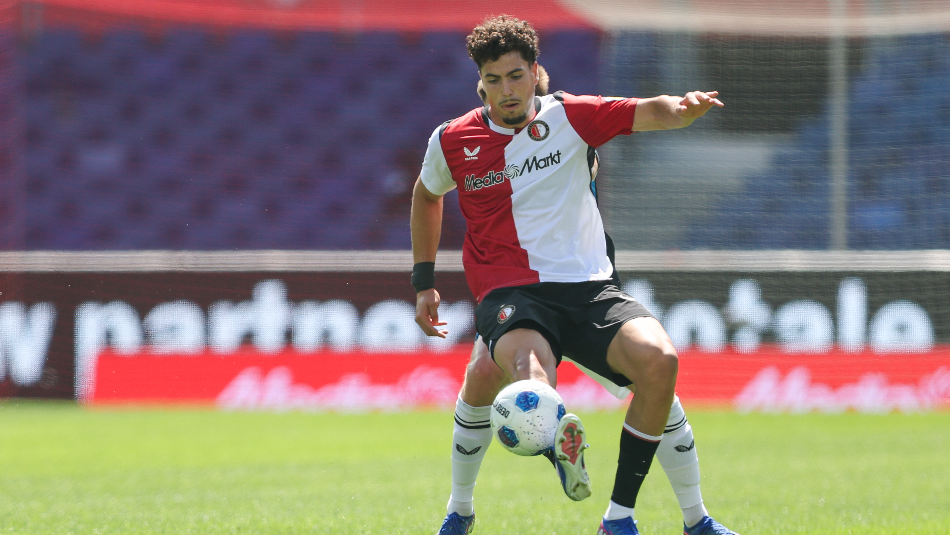 Nacho Ferri tijdens het oefenduel Feyenoord - Club Brugge