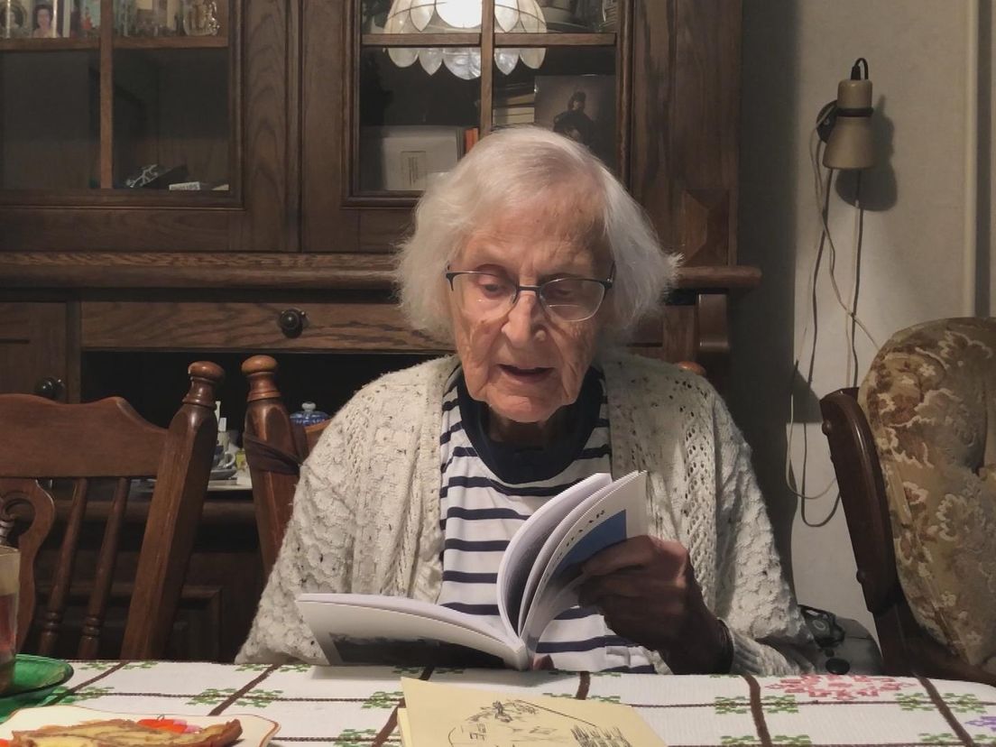 93-jarige Corrie van der Linden uit Brielle