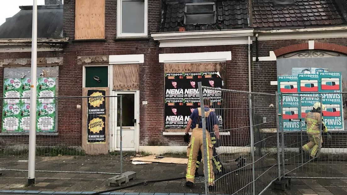 Brand in slooppand Almelo