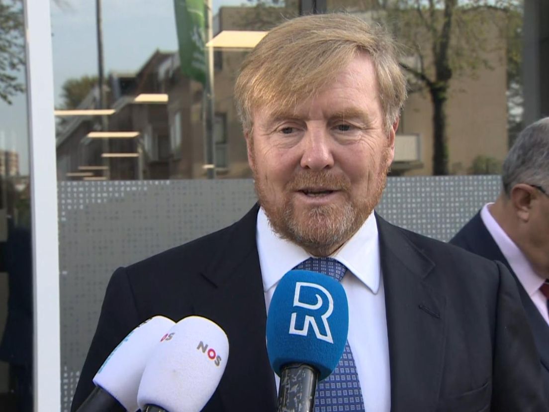 Koning Willem-Alexander vertelt over het gesprek met nabestaanden en betrokkenen