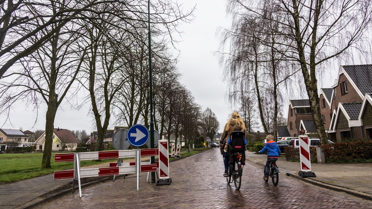 Gekke lantaarnpaal in Nigtevecht weggehaald