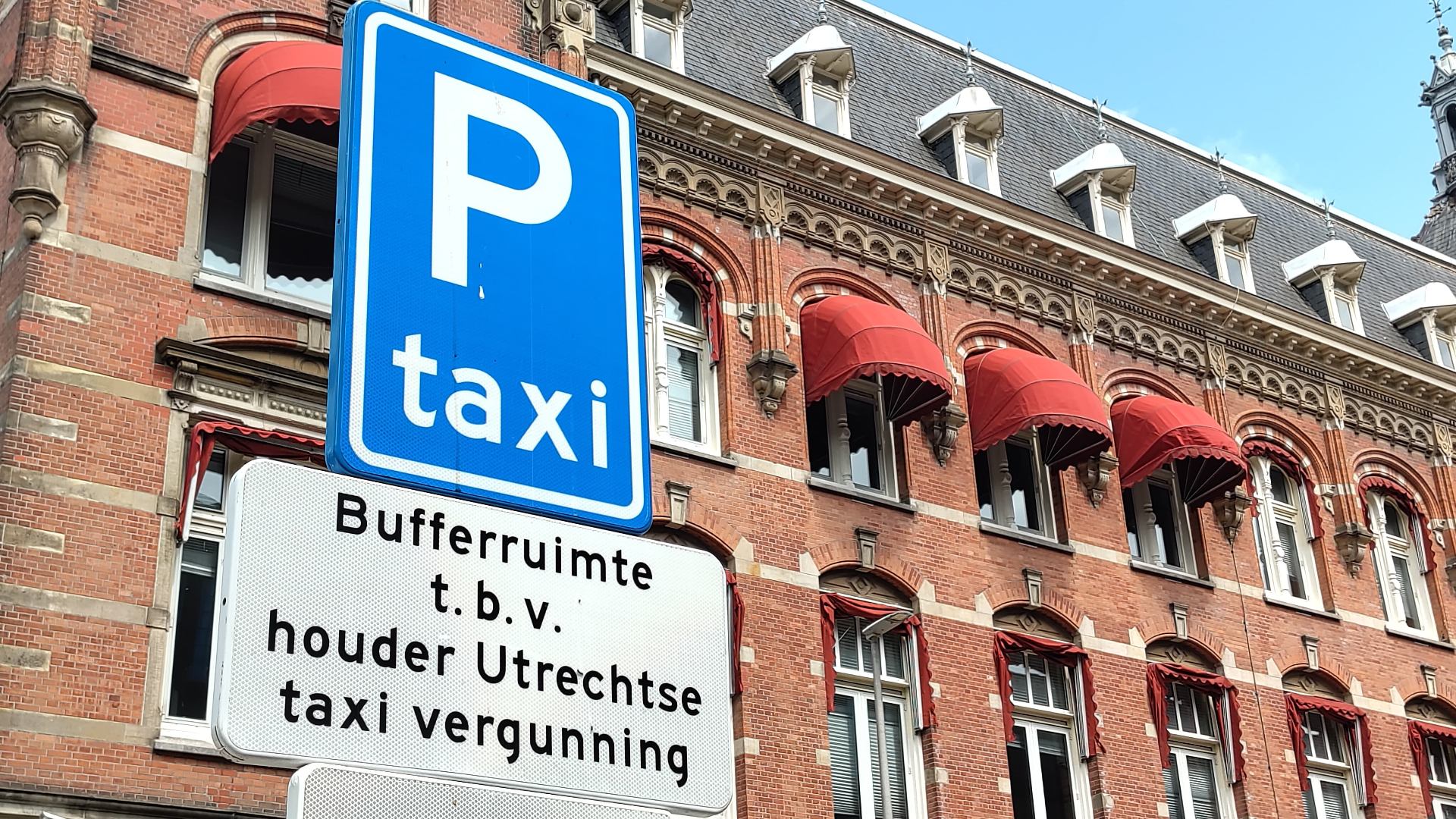 Taxichauffeur die jonge vrouwen verkrachtte en aanrandde moet 5,5 jaar cel in