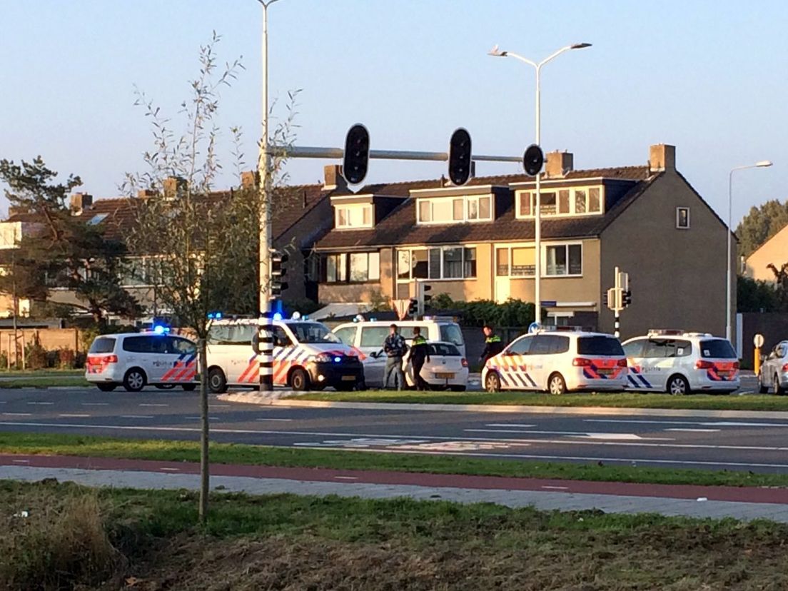 Aanhouding op Burgemeester Keijzerweg (foto Pieter Breevaart)