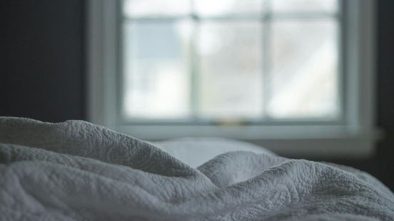 Vrouw blijft bebloed achter na verkrachting, man krijgt cel en tbs