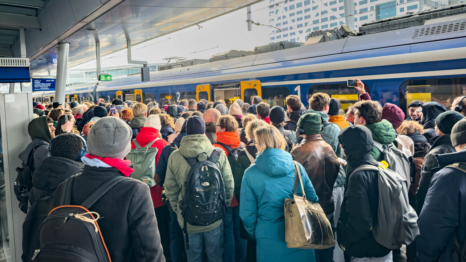 Reistijd Utrecht naar Amsterdam Bijlmer minstens een uur