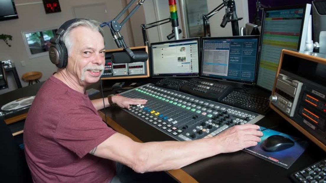 HandgasFM zendt uit in het programma van Allard Ross.