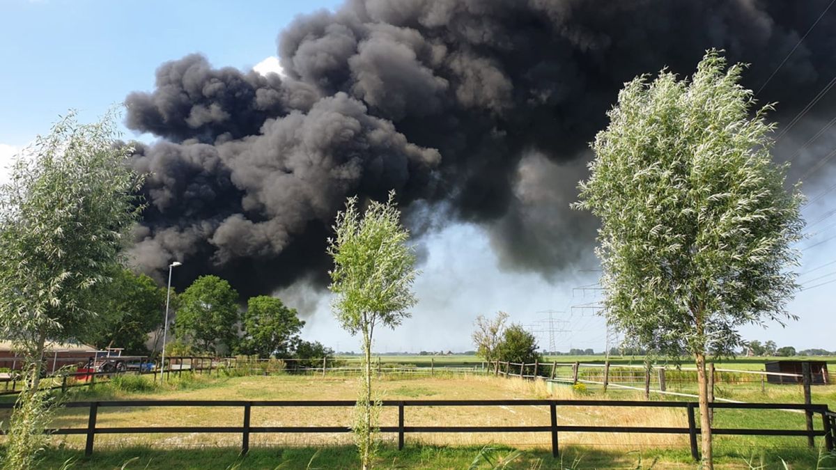 Schuur in Aduard uitgebrand (update)