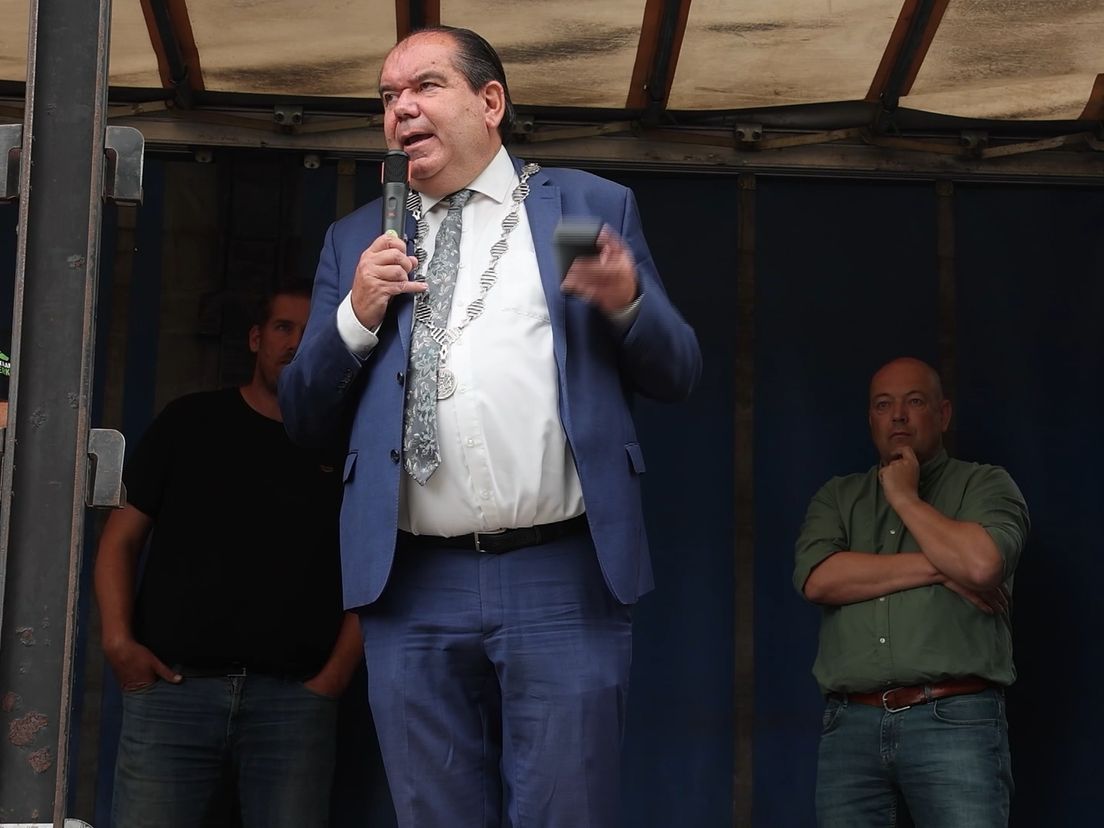 'Debiel'-uitspraak burgemeester Thijsen tijdens stikstofprotest was 'niet passend', zegt college maand later