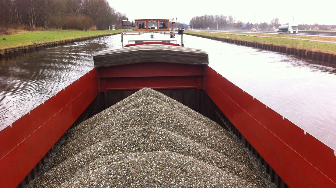 Op weg met grind naar de betoncentrale in Assen (Rechten: RTV Drenthe/Serge Vinkenvleugel)