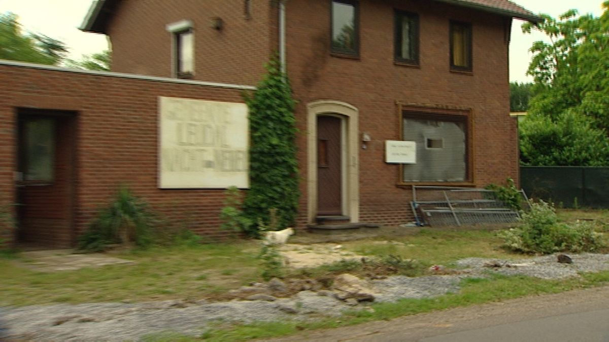Schouw bij huis Ruiter in Haelen op 27 maart