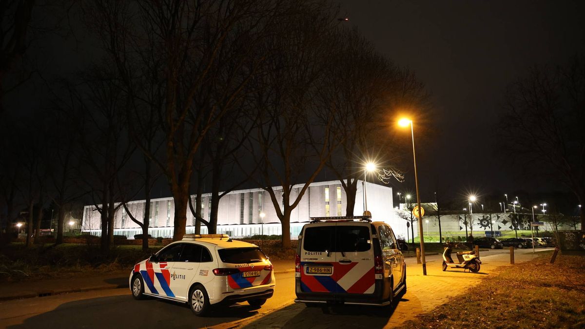 112-nieuws: Politie zoekt vermiste man in Groningen • 'Man valt zes meter van schip in Foxhol'