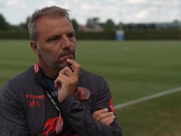Maurice Steijn heeft advies voor Marvin Young: 'Goed als hij nog een jaar bij Sparta blijft'