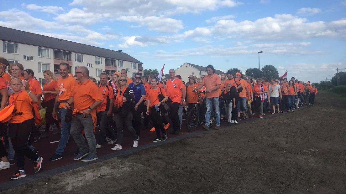 6000 supporters op weg naar de Grolsch Veste voor duel oranje-leeuwinnen