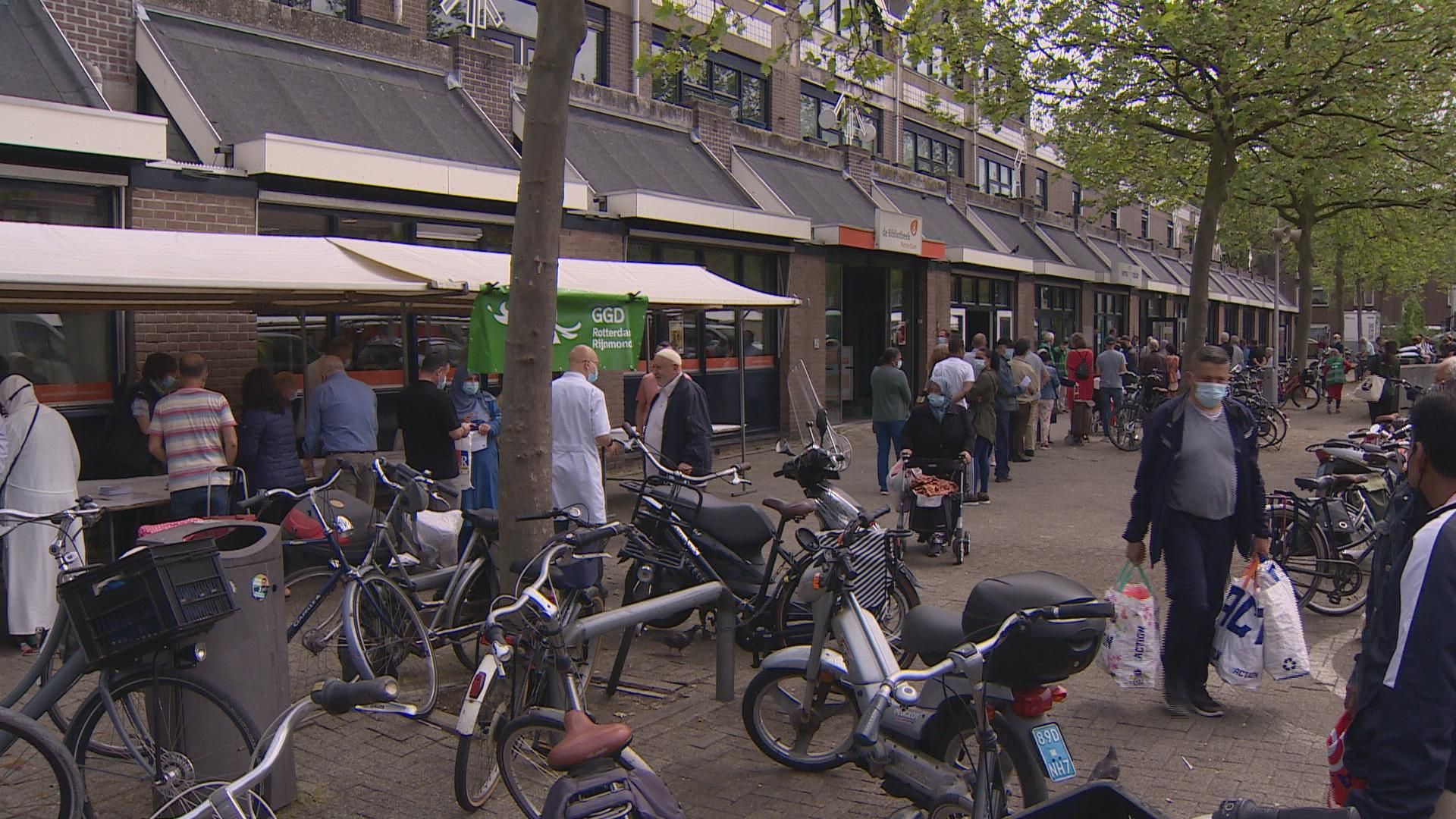 Prikcampagne in juni op de markt aan het Grote Visserijplein