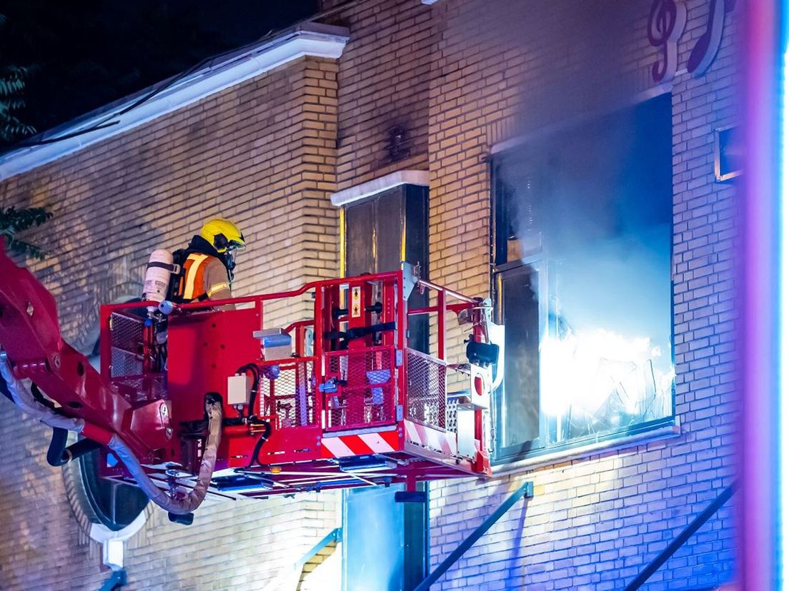 Brandweer in actie aan de Galvanistraat