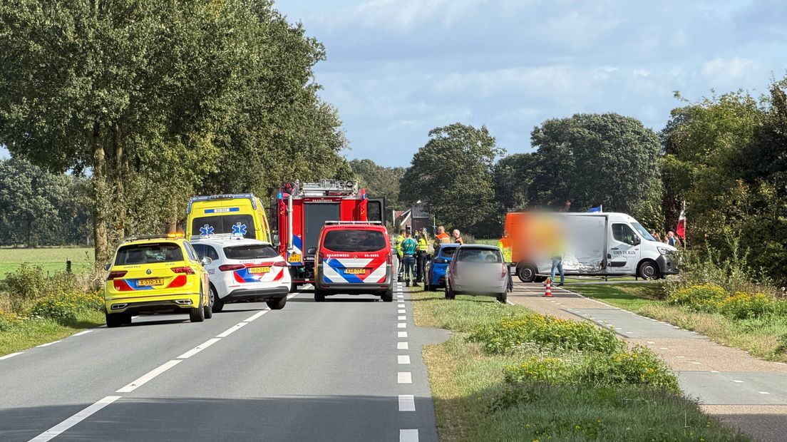 Een man uit Vriezenveen raakte gistermiddag ernstig gewond bij een aanrijding.