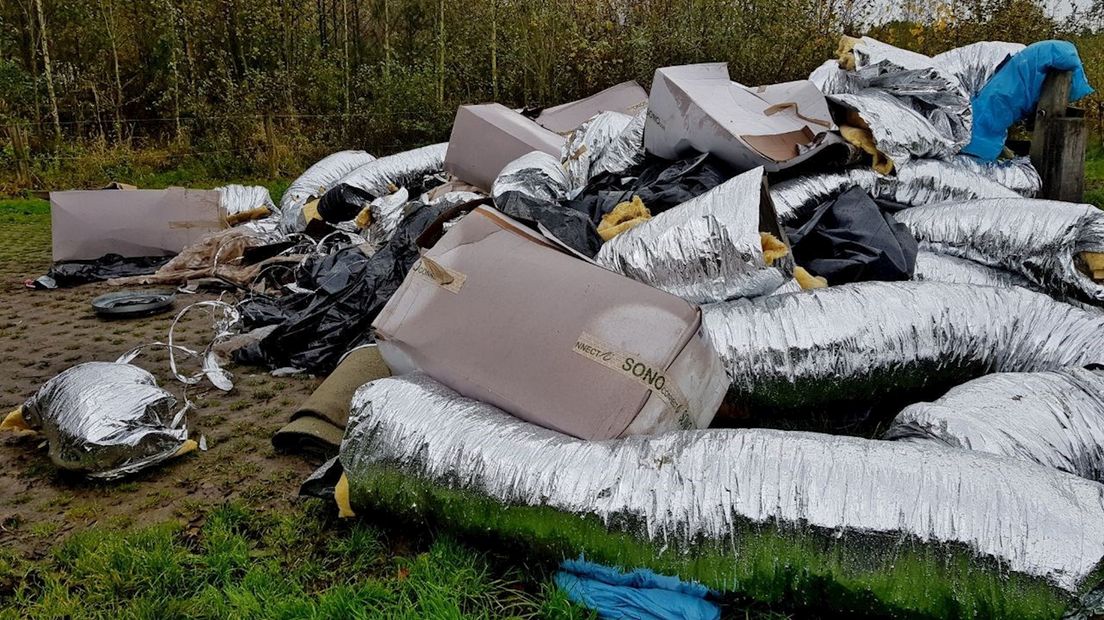 Inboedel van hennepkwekerij gedumpt