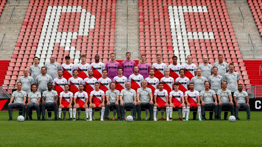 De teamfoto van FC Utrecht 2023/2024