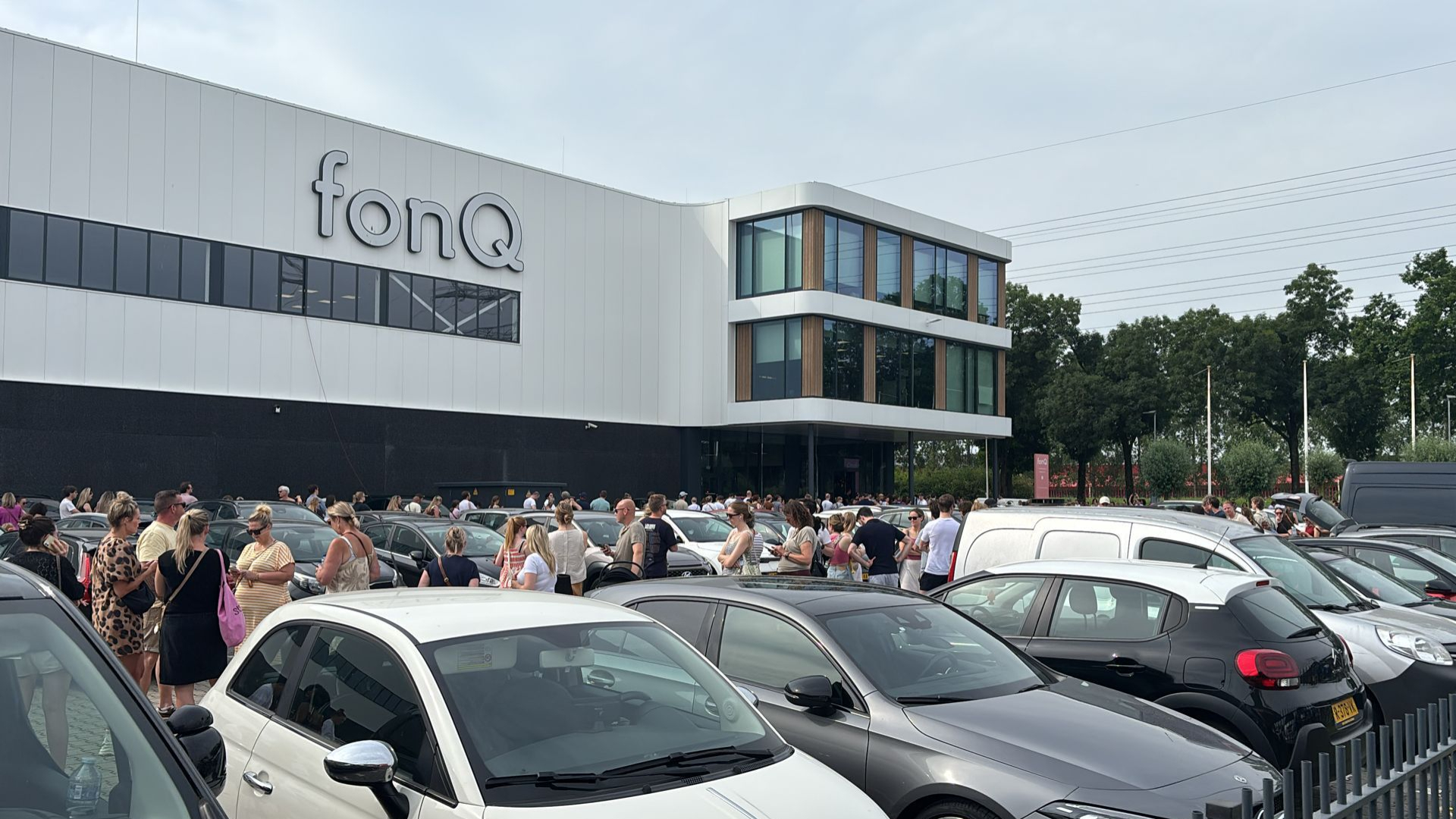 Failliete woonwinkel Fonq trekt veel bezoekers naar outlet in Utrecht