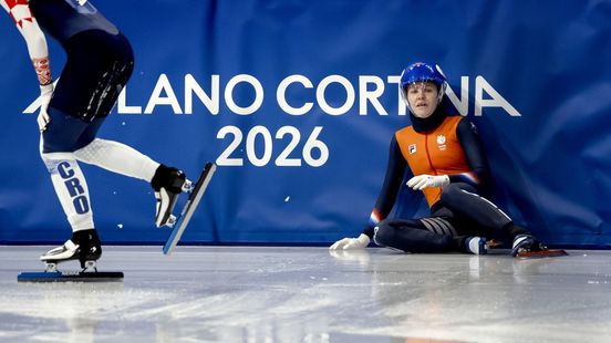 Michelle Velzeboer valt bij 1500 meter • zus Xandra wel door