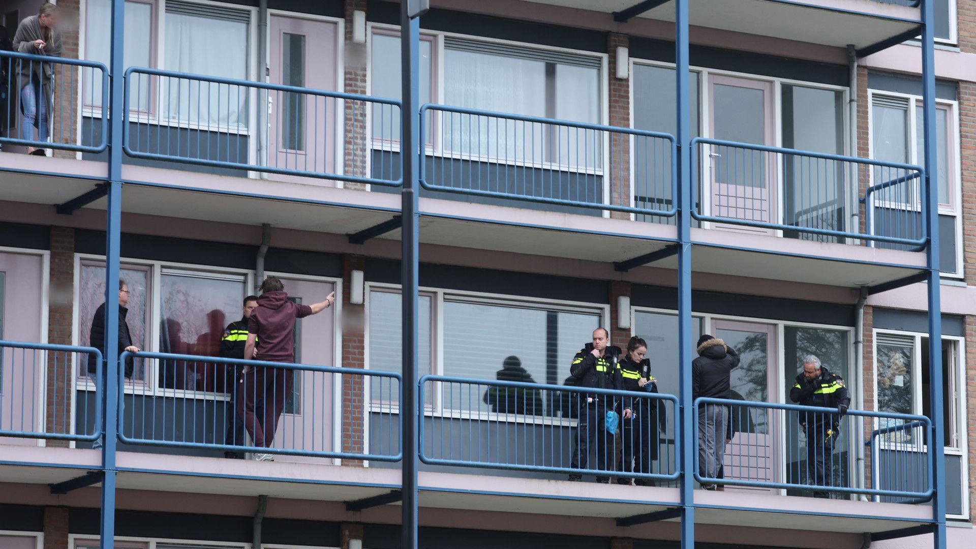 112-nieuws | Steekpartij In Flatwoning - Grote Zoekactie Naar Vermiste ...