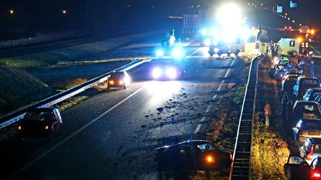 Het slachtoffer belandde met zijn auto in de vangrail en werd vervolgens aangereden