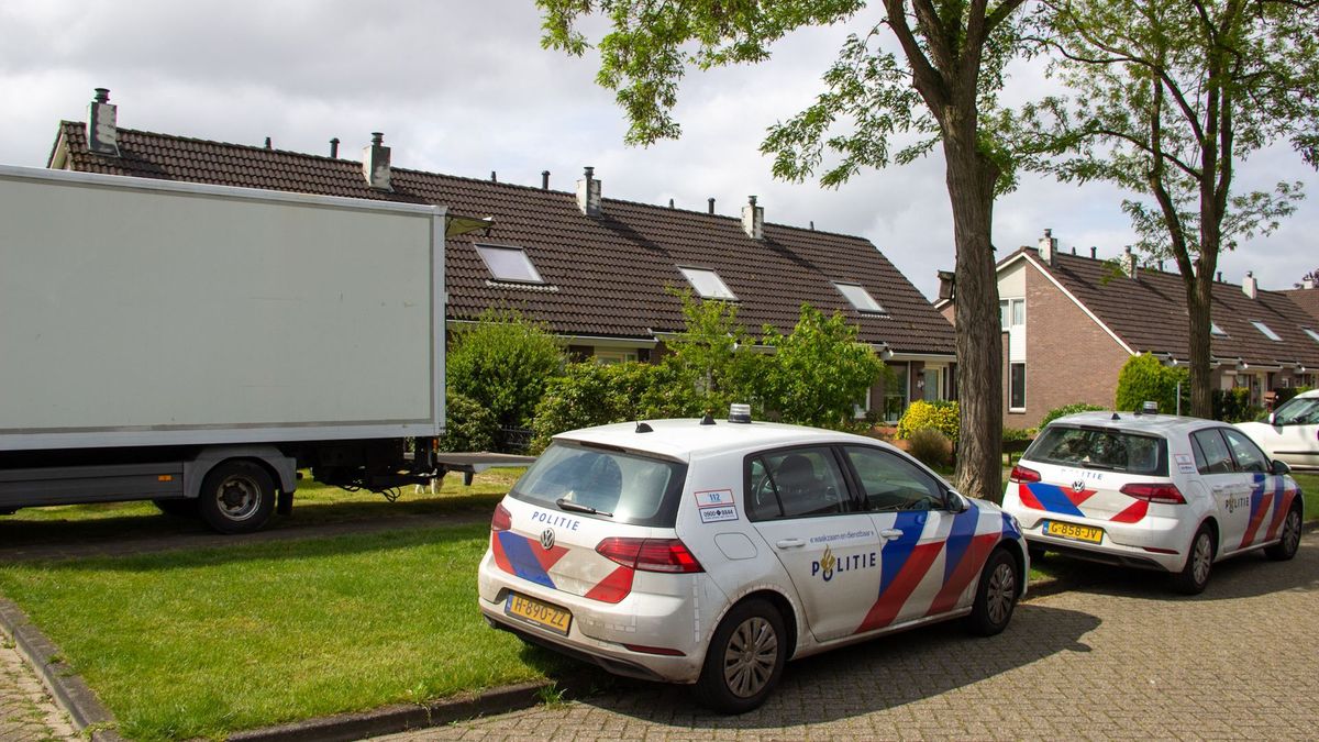 Man aangehouden bij ontmanteling wietplantage in Emmer-Compascuum