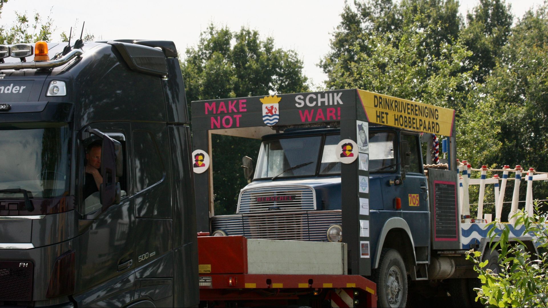 Doorgewinterde Zwarte Crossers komen met groot materieel op de proppen.