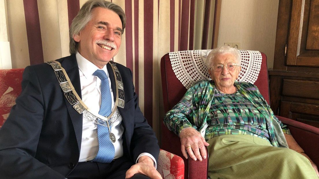 Beukema begin dit jaar op bezoek bij de 103-jarige Aaltje Vos-Groenhagen