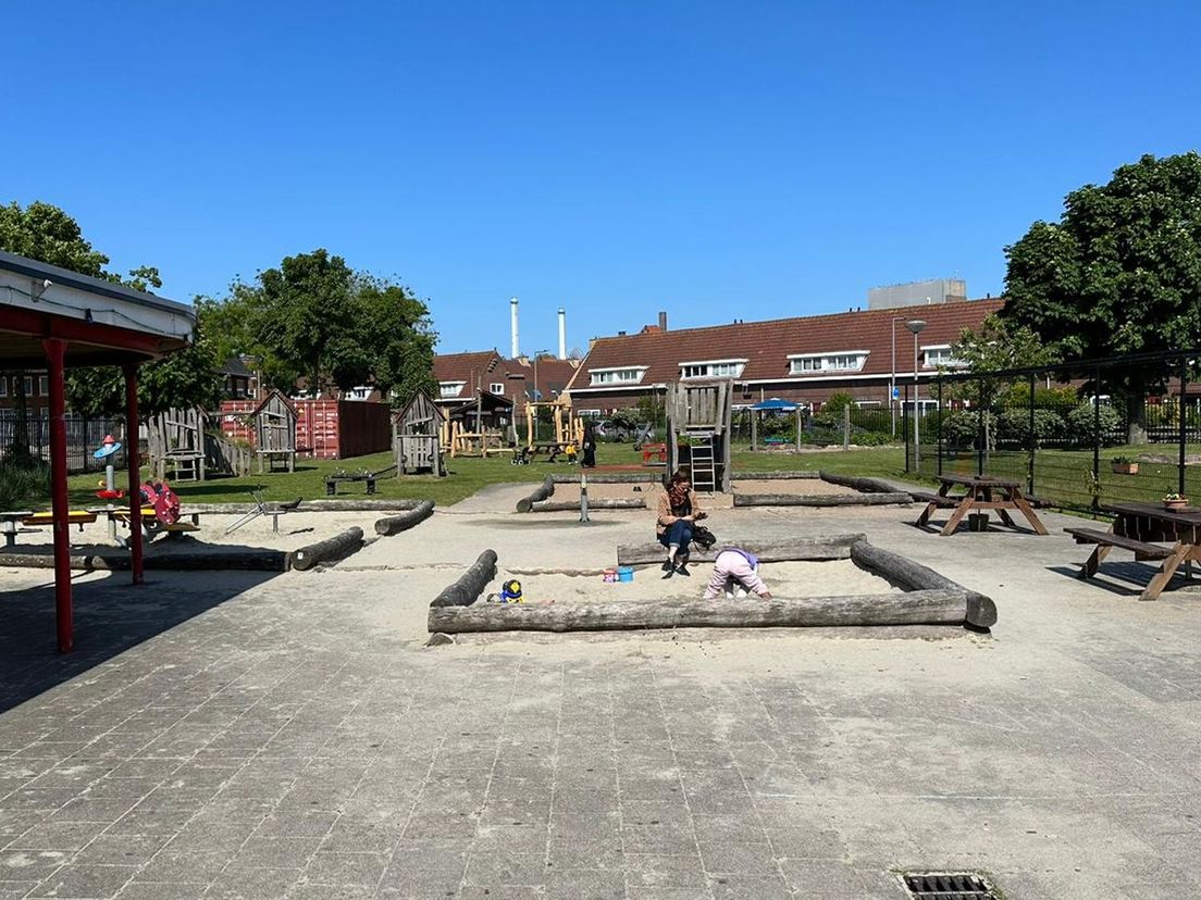 Wijk- en Speeltuinvereniging Tarwewijk aan de Mijnkintstraat in Rotterdam