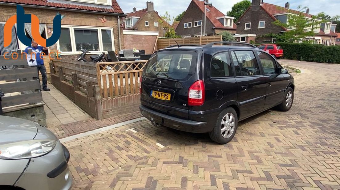 Nieuwe parkeerplaatsen op de Nieuwe Aanleg in de Arnhemse wijk Geitenkamp liggen nagenoeg op dezelfde plaats, stelt de gemeente.