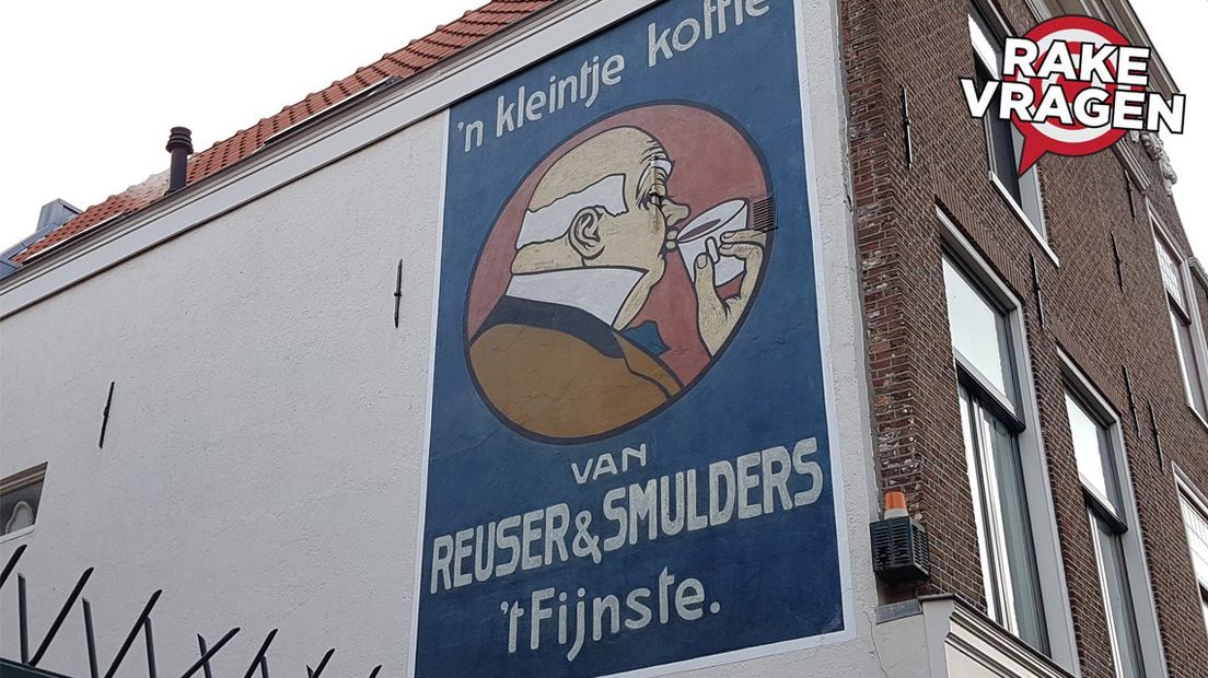Muurreclame van koffiebrander Reuser en Smulders op hun voormalige pand op de Brouwersgracht in Den Haag. 