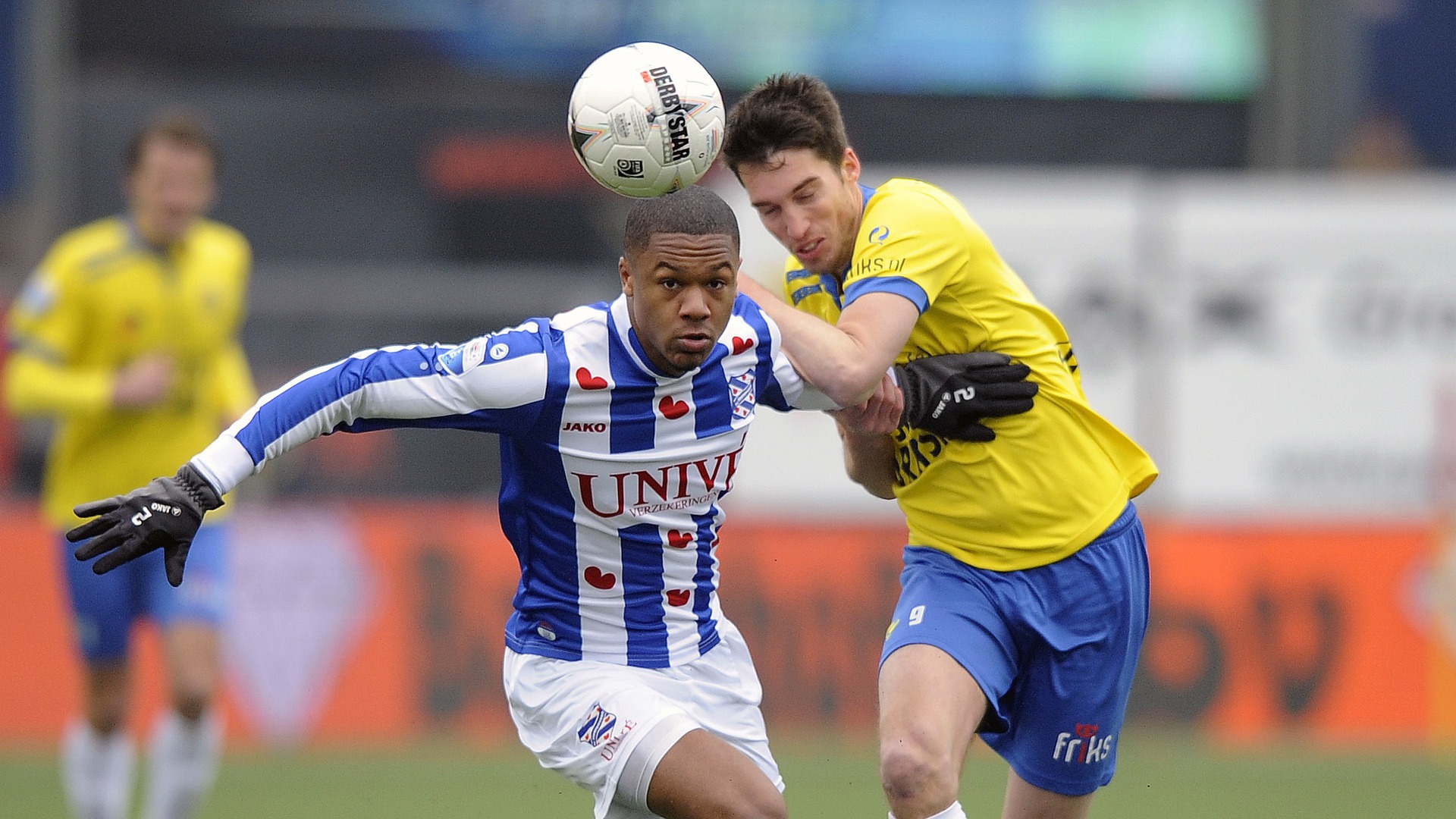 Martijn Barto as spiler yn aksje yn de Fryske derby