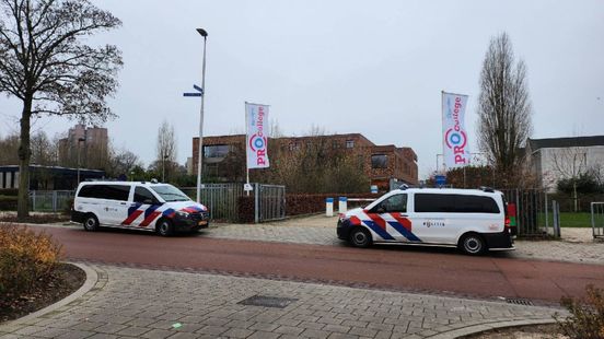 waarschuwing voor man op vluchtstrook • ongeluk op A59. waarschuwing voor man op vluchtstrook • ongeluk op A59.