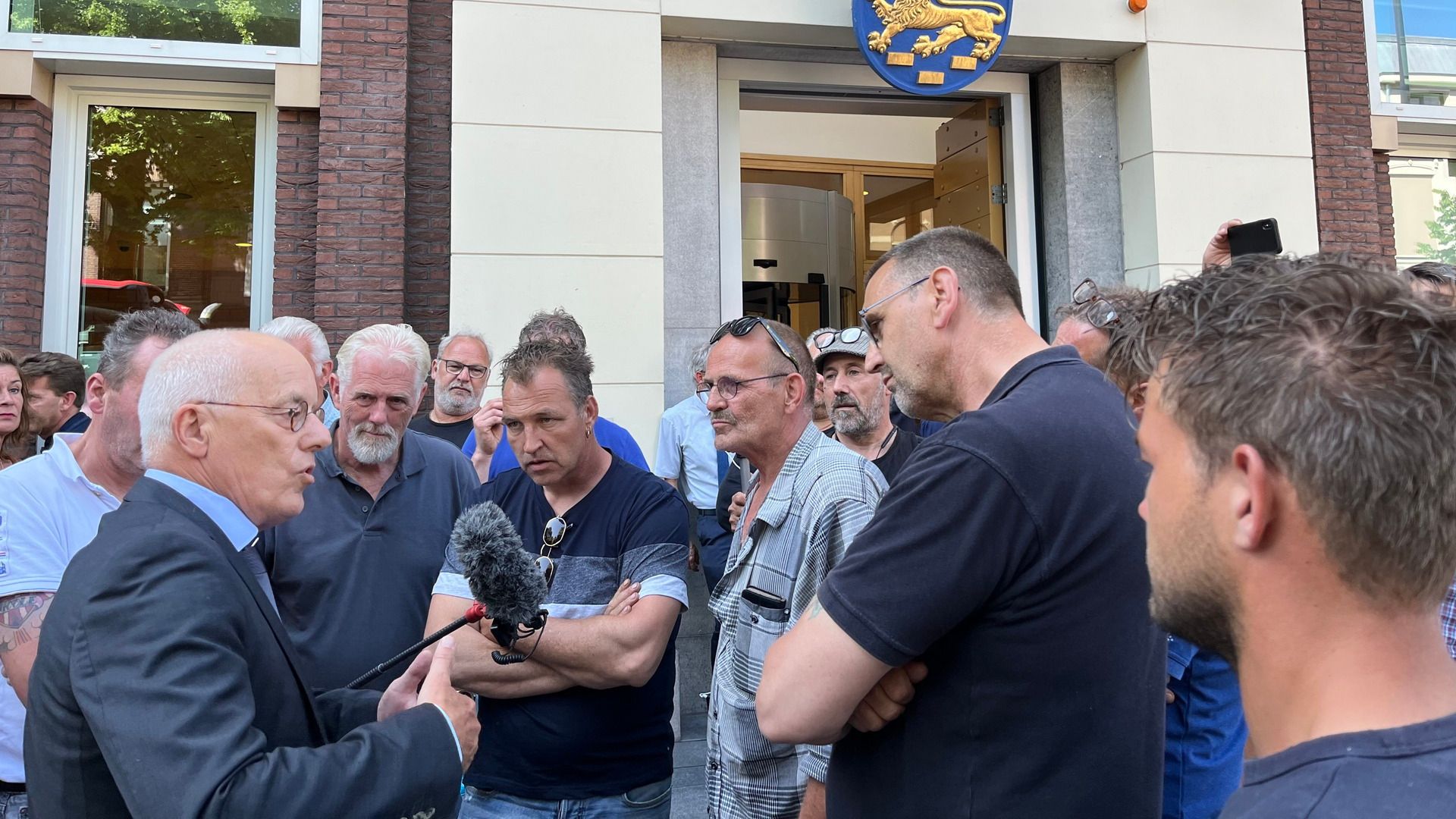 Aksjefierders yn petear mei Menno Brouwer (PvdD)