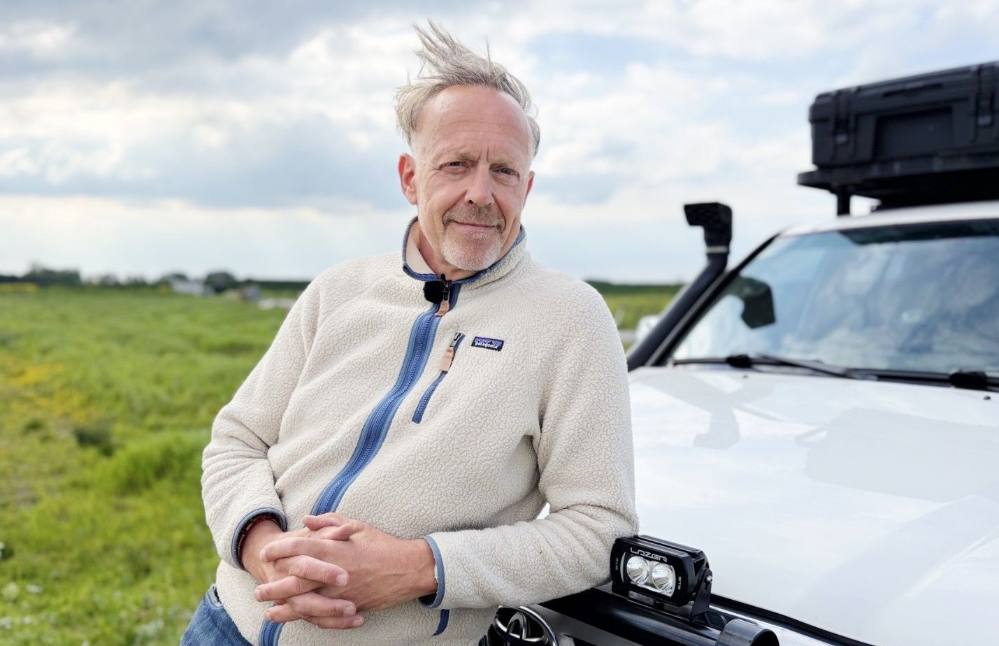 Arsjitekt Hans Achterbosch giet mei de auto nei Sina