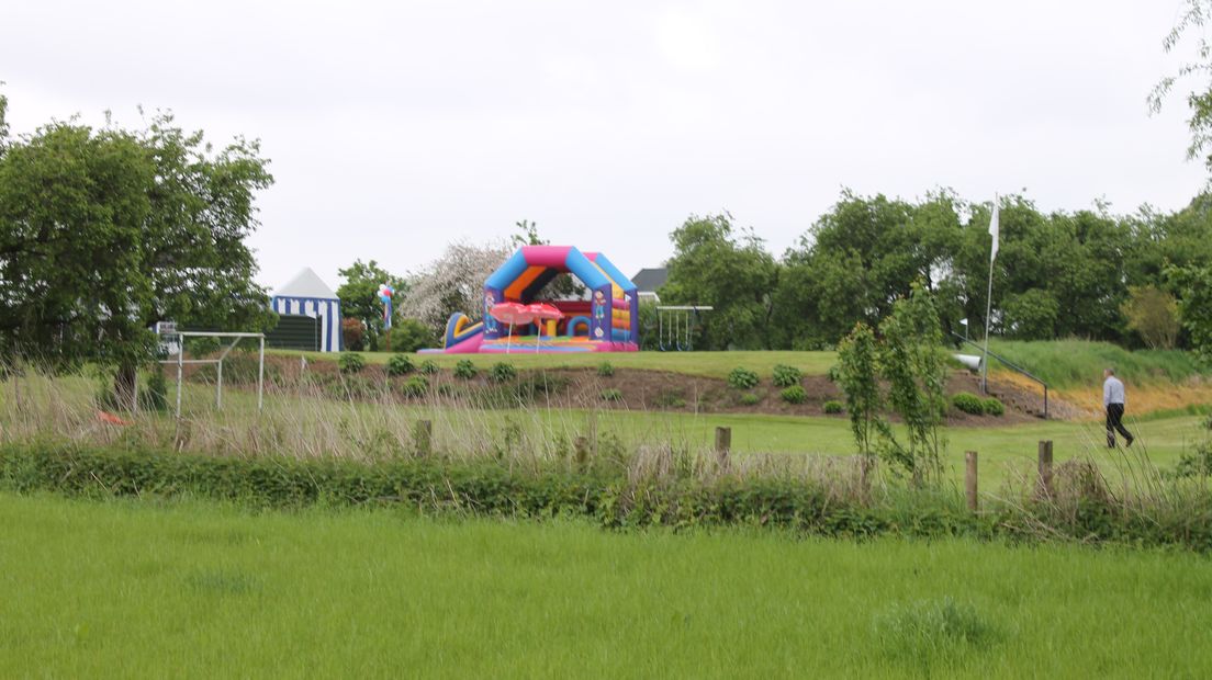 Mag boerengolf in de polder bij Gendt nu wel of niet? Het geruzie daarover duurt al jaren. Donderdagavond is de gemeenteraad van Lingewaard aan zet.