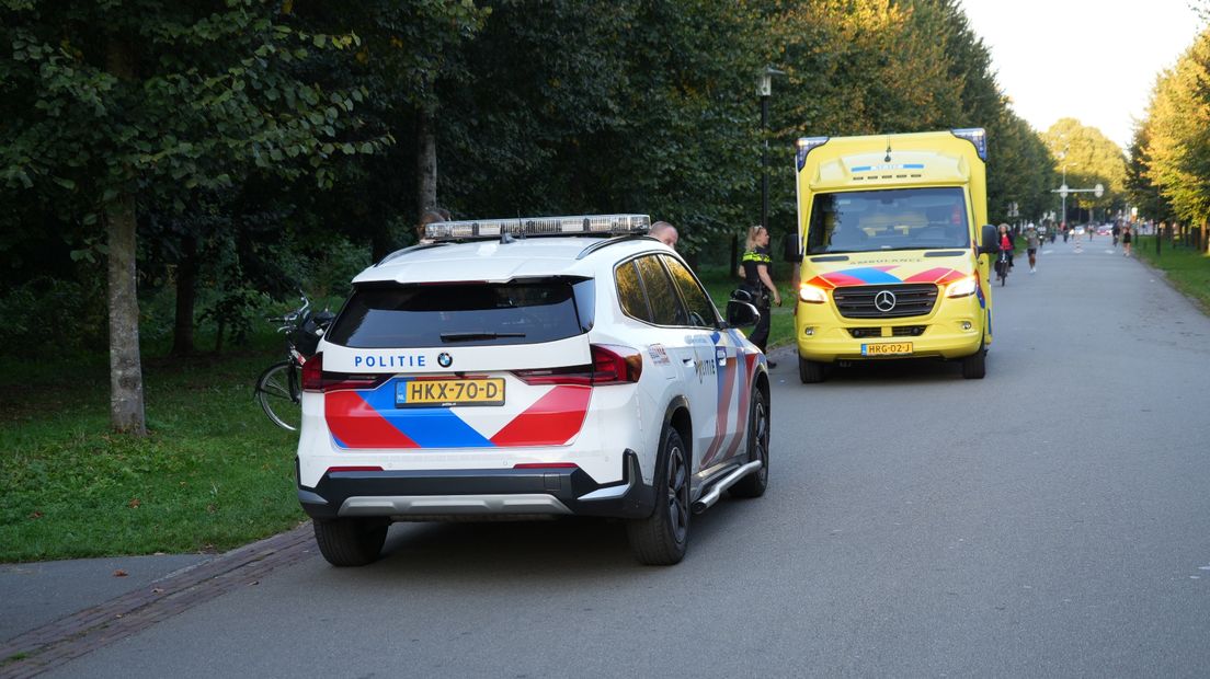 Hulpdiensten op de Concourslaan in Stad