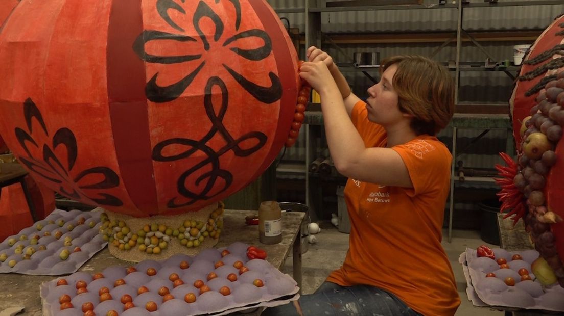 Werken aan de corsowagen van Culemborg