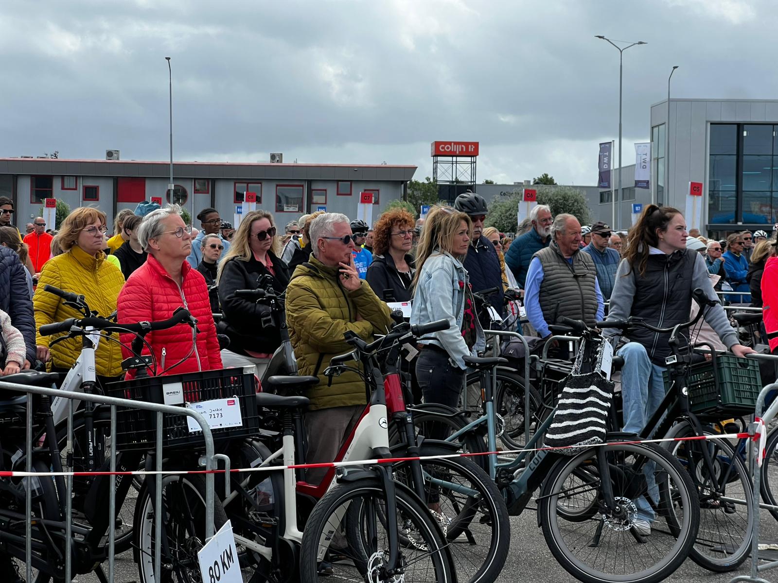 Voor de start werd er 1 minuut stilte gehouden