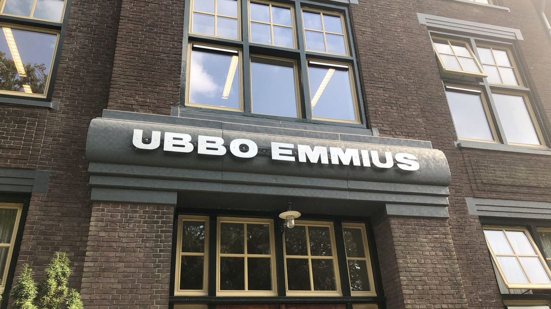 De voorkant van het gebouw van Ubbo Emmius in Stadskanaal.