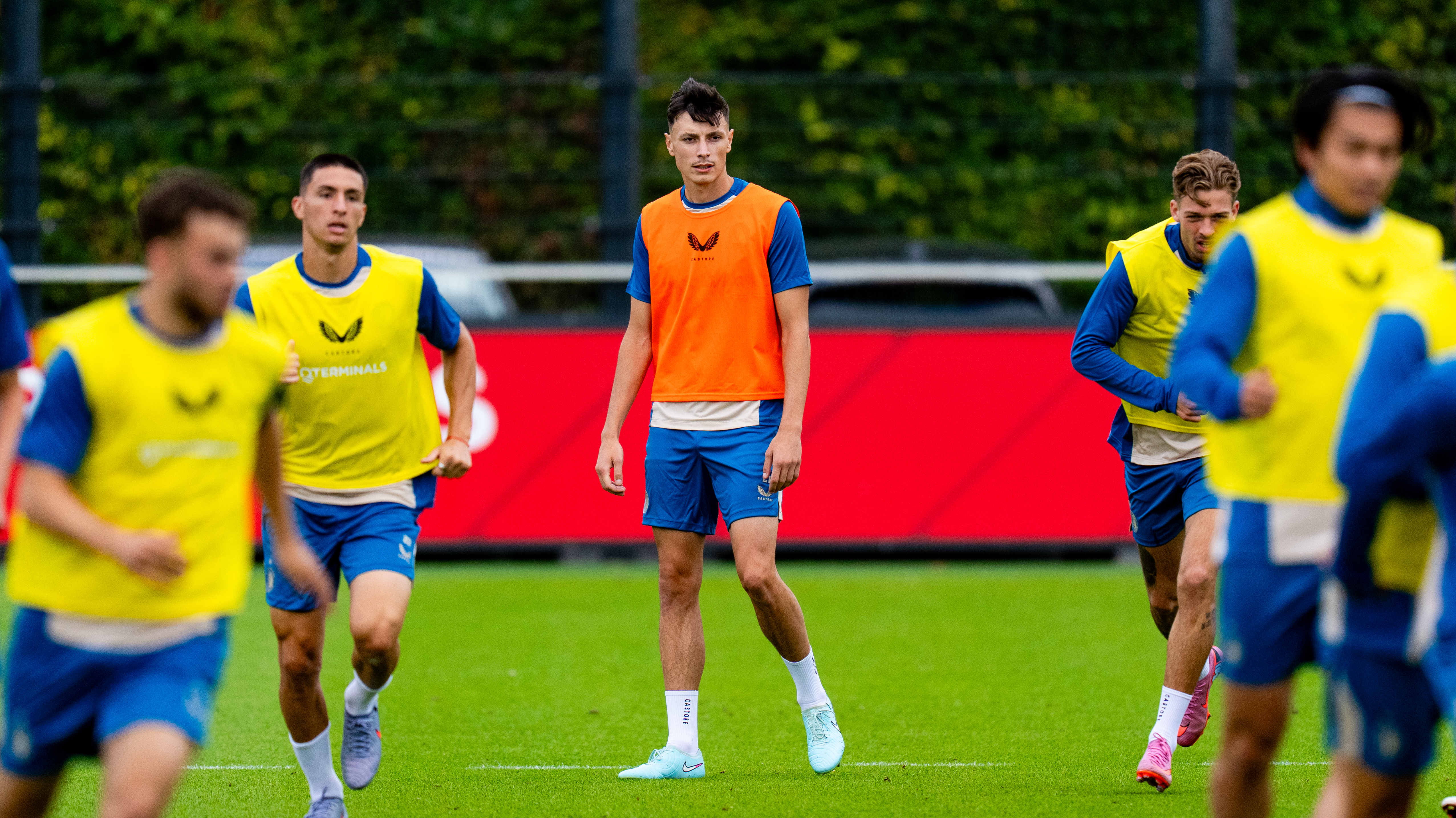 Anel Ahmedhodžic op de training van Feyenoord